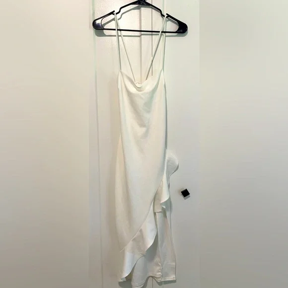 NWT White Strappy Ruffled Dress by Windsor |Size Large - Picture 13 of 13